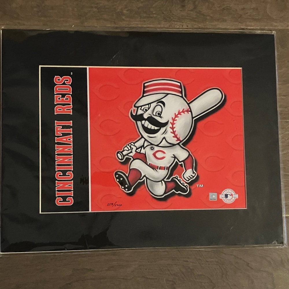 Cincinnati Reds “Mr Red Legs MLB Genuine Merchandise Art Print 259/5000